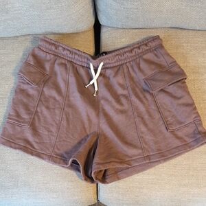 GAP Women's Cargo Shorts in Brown
